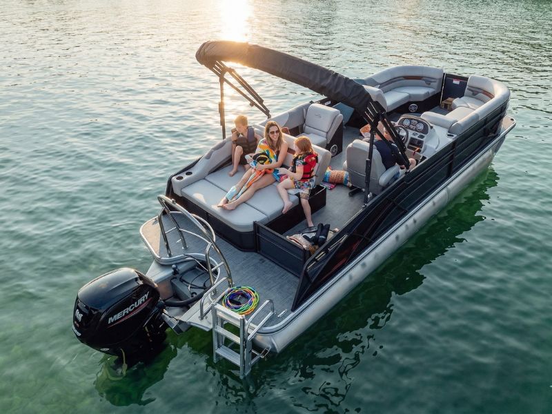 Lowe SS 230 CL | 24 Foot Pontoon Boat | Lowe Boats